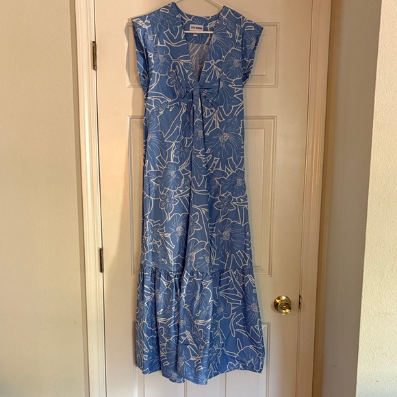 Steve Madden Blue and White Floral Maxi Dress - Picture 1 of 4